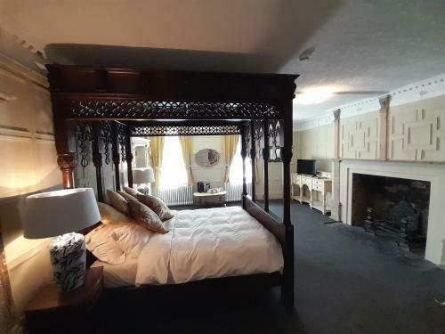 Hostal Stone Court House