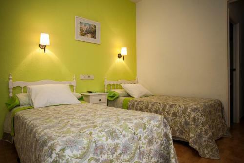 Hostal Ava Rooms