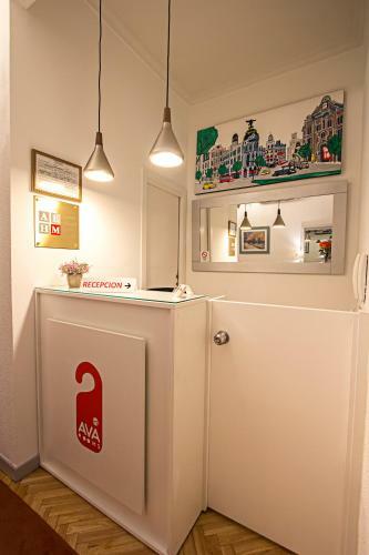 Hostal Ava Rooms