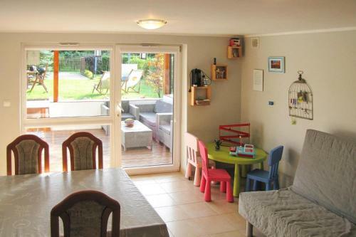 Holiday Home, Wrony