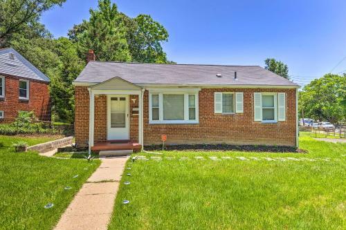 College Park Apartment About 2 Mi To Downtown!