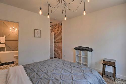 Baltimore Townhome, Walk To Patterson Park!