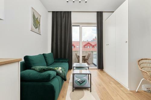 Apartment By The Oder River Wroc?aw By Renters