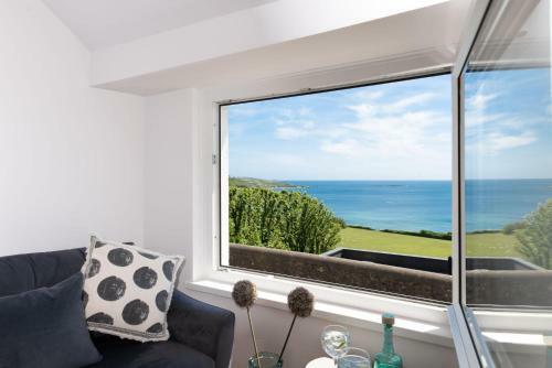 Nutshell, Marazion