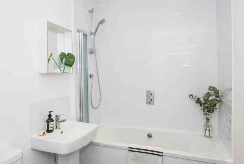 Apartamento Spacious 2 Bedroom Sea View Flat. Sleeps 6