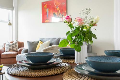 Ocean Breeze Apartment