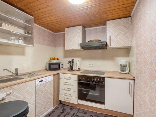 Spacious Holiday Home In Kinheim With Balcony