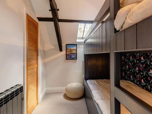 Holiday Home Winterbrook Cottage