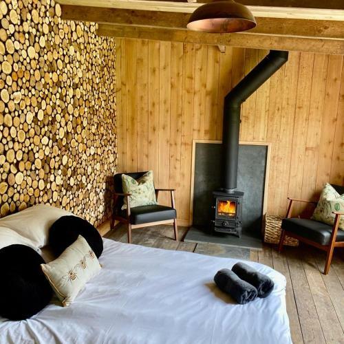 Bee Bole Cabin