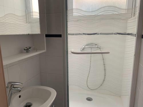 Duplex Apartment In A Prime Seafront Location, Treboul, Douarnenez