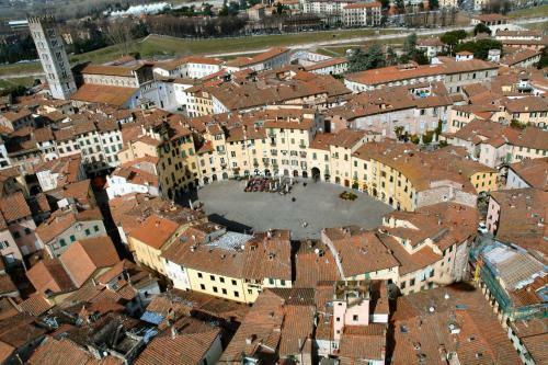 Bed & Breakfast Lucca Fora