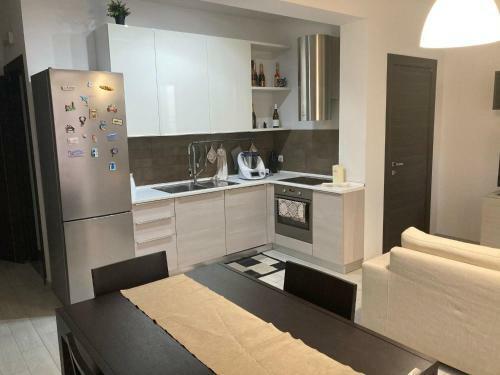 Lincoln Apartment