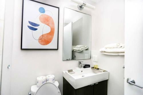 Newly Renovated 2bed, 2bath Private Apartment, Minutes From Boston.