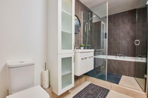 Stunning Industrial Central Apartment - Parking
