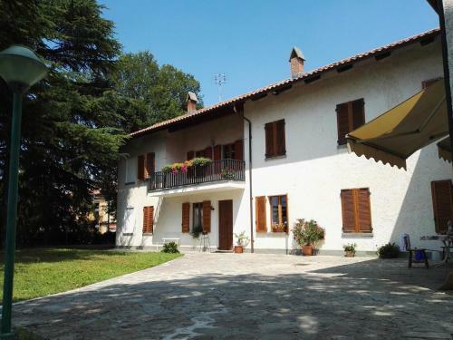 Bed & Breakfast B & B Luna Di Langa