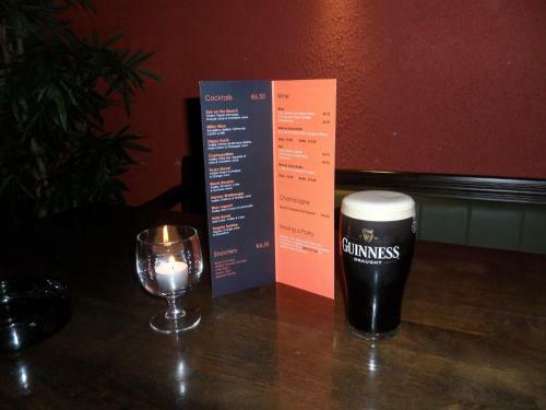 Bed & Breakfast Ewings Bar & Accommodation