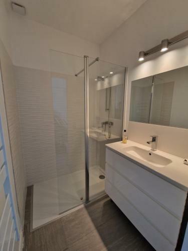 Eguilles Villa 4 Chambres Avec Sdb, Piscine