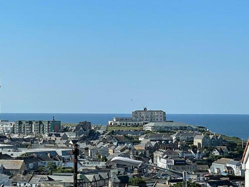 Atlantic View - Beautiful 2 Bedroom Apartment In Cornwall