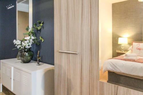 Stylish Modern Apartment In City Centre