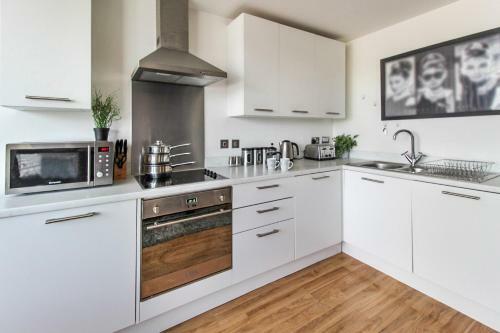 Stylish Modern Apartment In City Centre