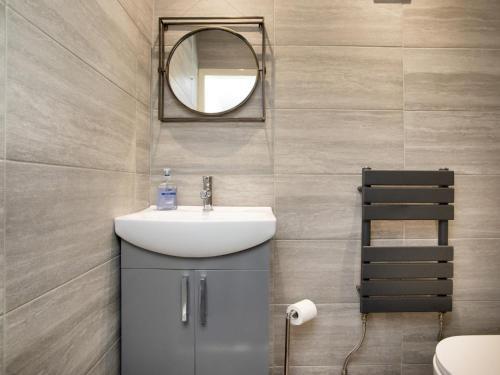 Pass The Keys Modern 2 Bed Property With Free Parking