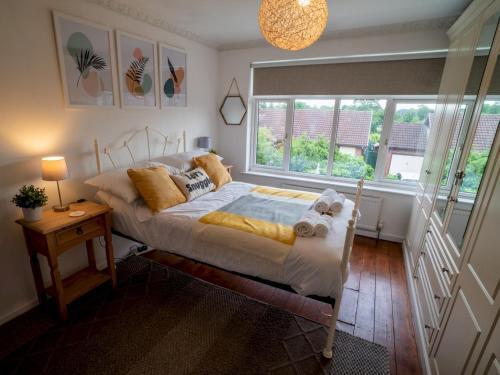 Pass The Keys Beautiful 2-bedroom Home In Wilford