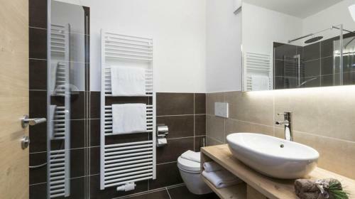 Hostal Exzelent Berna Mountain Residence