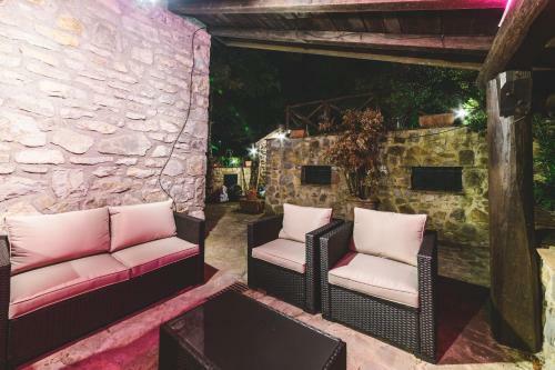 Villa Bog - Villa Con Piscina E Campo Da Tennis