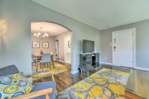 Chic Ferndale Apartment - Walk To Downtown!