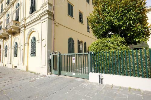 Lungarno Buozzi 7 Apartments