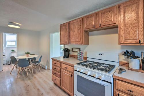 Updated Traverse City Home - Steps To Bay!