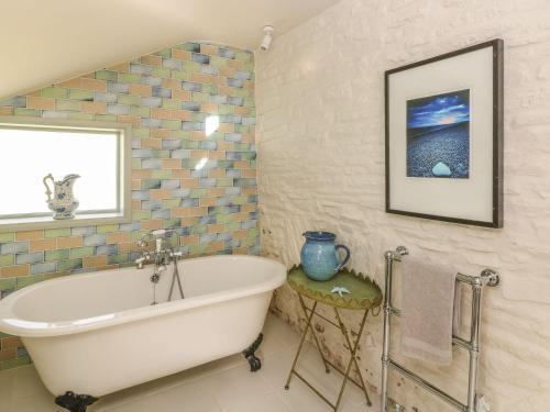 Leeward Cottage