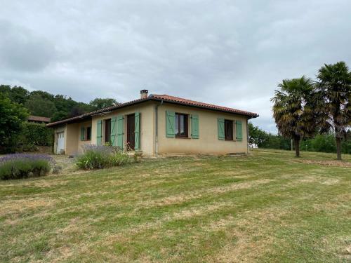Maison En Campagne Avec Vue Sur Les Pyr�n�es