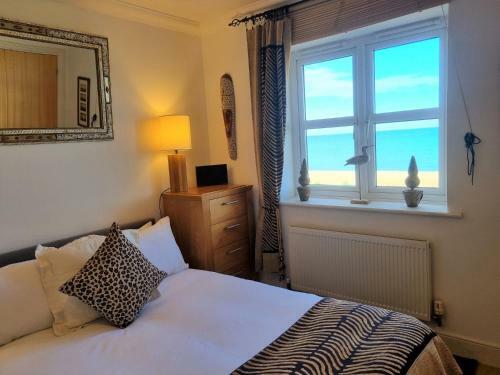 Apartamento Beachfront Flat With Balcony & Stunning Sea Views