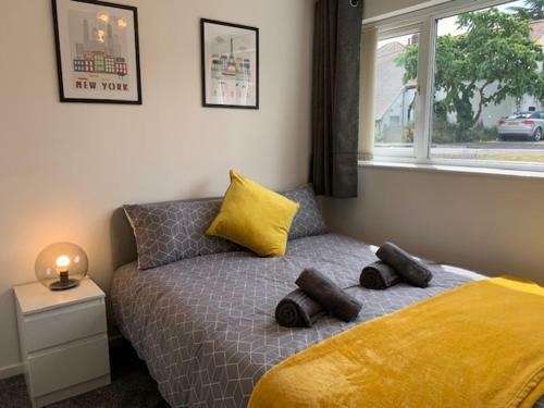 Spacious 5-bedroom Home Perfect For Large Groups