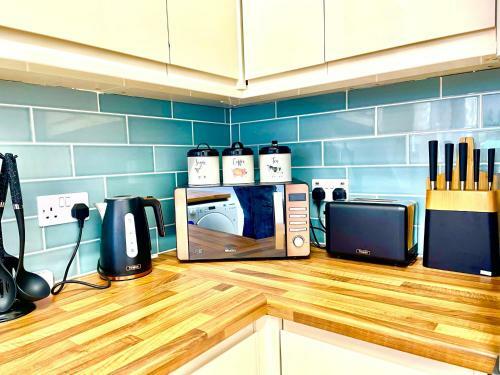Executive Apartments, Nr City Centre With Private Parking