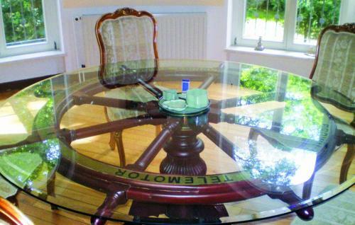 Gro�es Gutshaus Mit Pool
