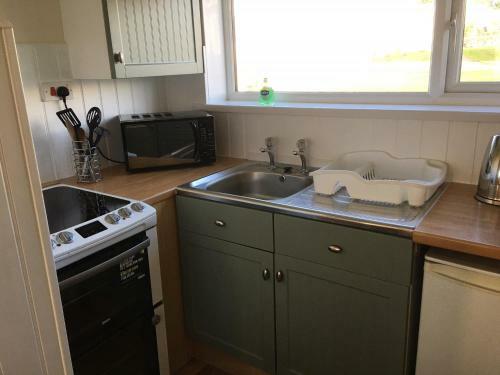 Widemouth Waves Holiday Chalet