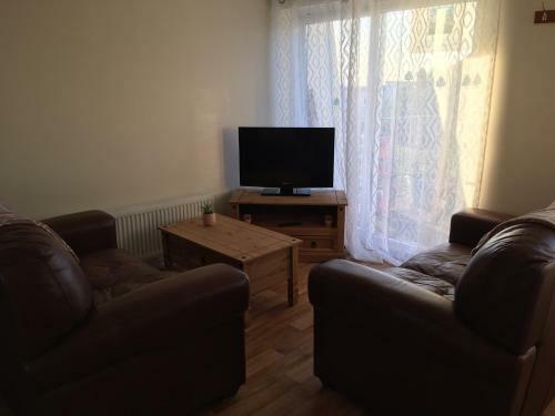 Widemouth Waves Holiday Chalet