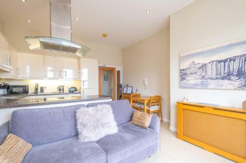Arcadia View 1 Bed Apartment - Sea Views