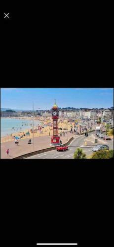 Sunny Modern House In Weymouth With Parking