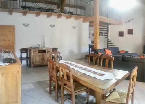 Grande Villa Avec Piscine Sous Les Ch�nes