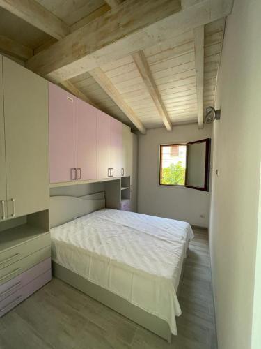 Apartamento Nuovo Bilocale Con Terrazza, Posada (Nu)