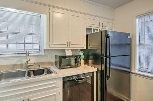 Modern Jackson Townhome About 6 Mi To Downtown!