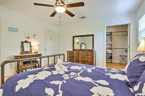 Downtown Waveland Home 2 Blocks To Beach!