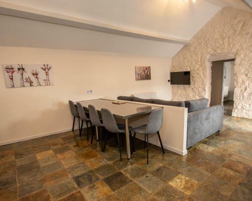 Dwylig Isa Holiday Cottages
