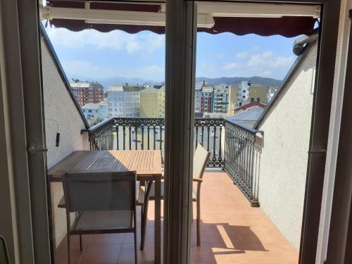 Apartamento Atico Con Terraza Y Piscina Comunitaria