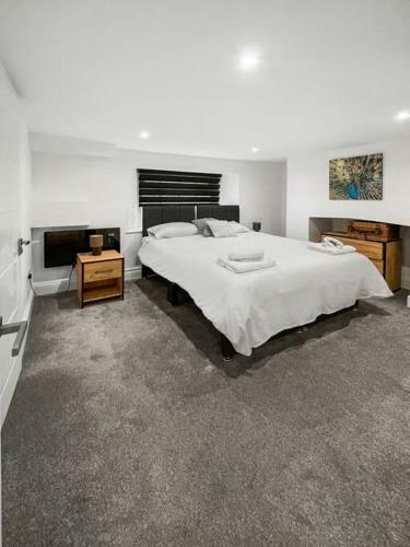 Apartamento Bright And Spacious 1-bdr Flat W/ Free Parking
