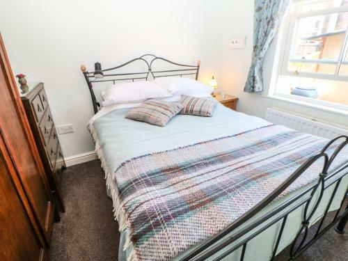 3 Westgate Mews