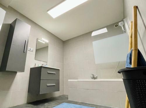 Apartamento Studio - Wifi - Train Station - Love Bridgi Home